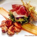 Ensalada templada de langostinos en tempura