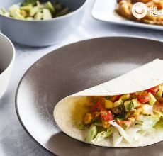 Tacos mexicanos de tinga de pollo
