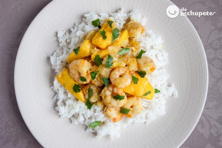 Langostinos al curry con arroz basmati. Receta exótica y muy fácil
