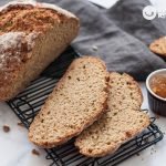 Pan de soda irlandés. El pan más rápido y fácil (sin levadura)