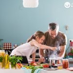 Empezar a cocinar con niños en casa, técnicas básicas de cocina
