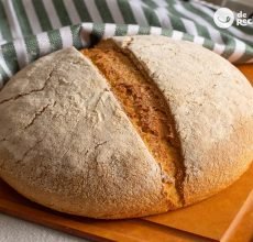 Pan de maíz casero. Receta de un pan fácil y rápido de preparar